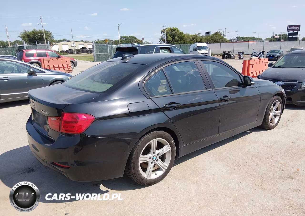 2013 BMW 328I xDrive VIN:WBA3B3C52DF538182 - 4