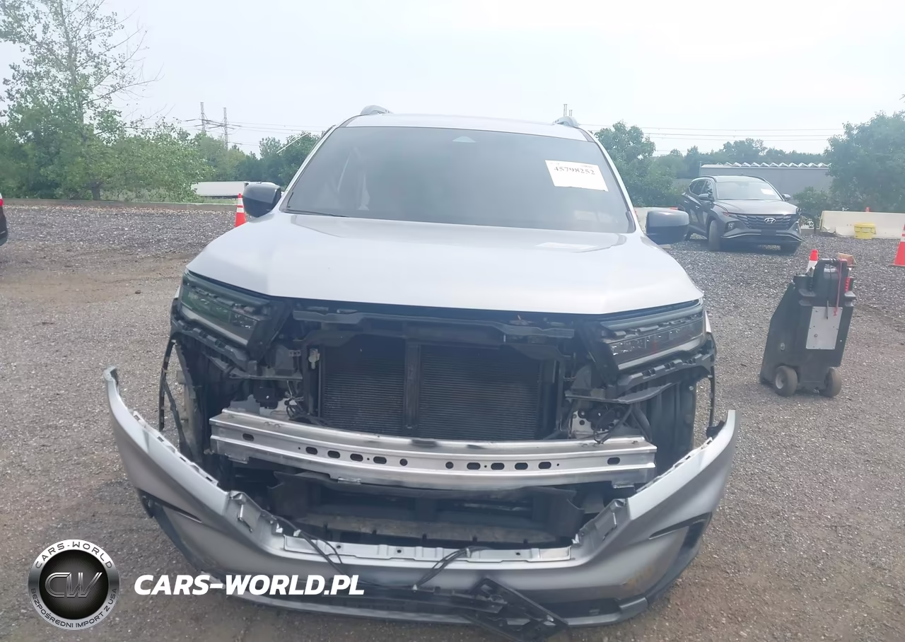 2025 Honda Pilot Trailsport VIN:5FNYG1H6XSB085253 - 11