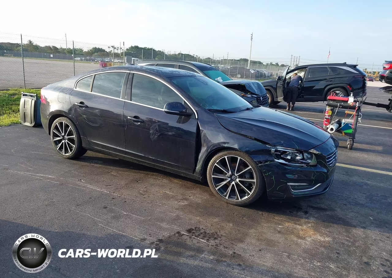 2016 Volvo S60 T5 Drive-E Premier