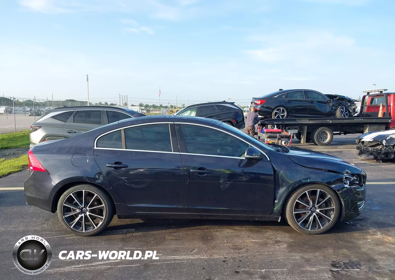 2016 Volvo S60 T5 Drive-E Premier VIN:YV126MFK3G2396568 - 13