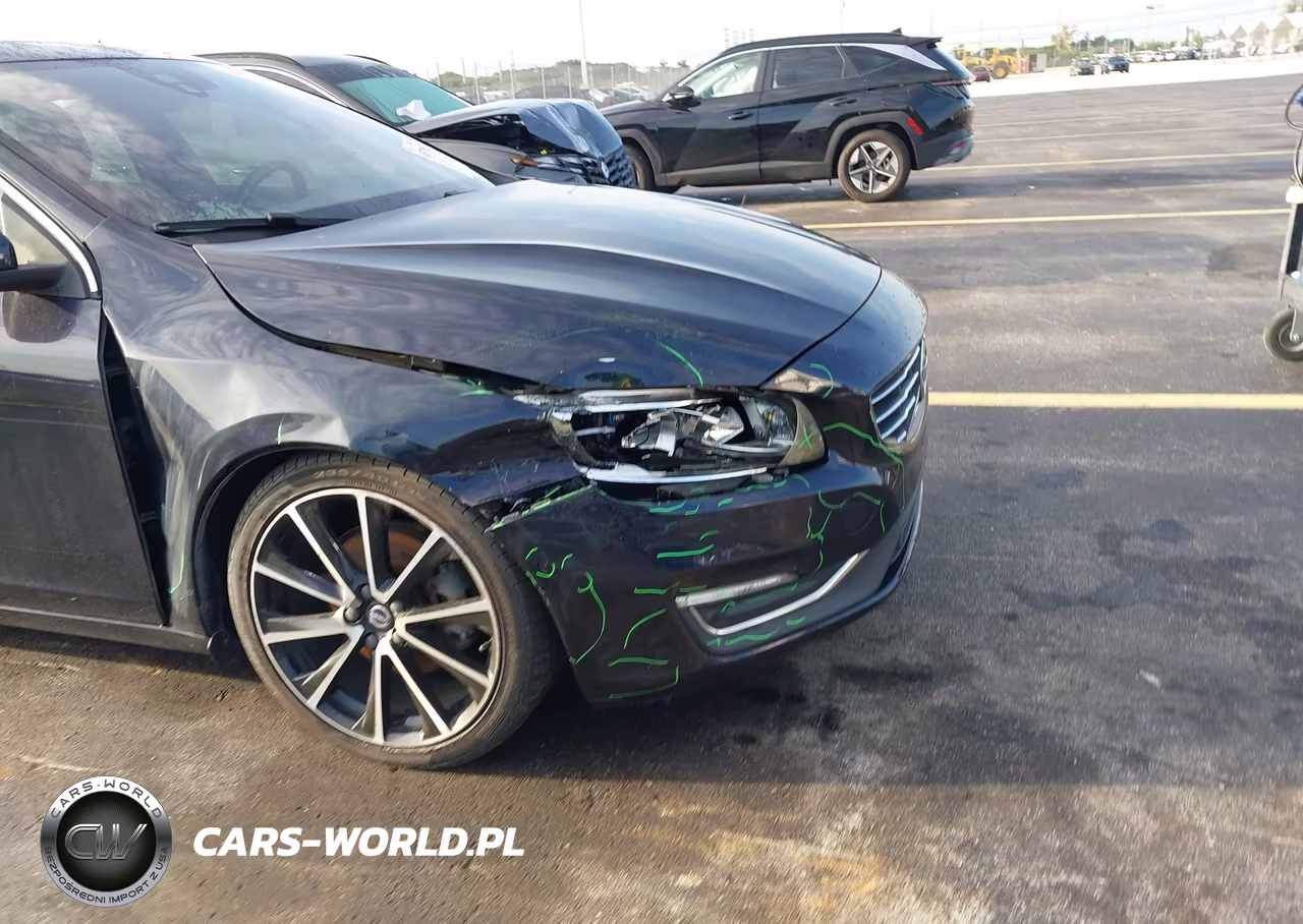 2016 Volvo S60 T5 Drive-E Premier VIN:YV126MFK3G2396568 - 6