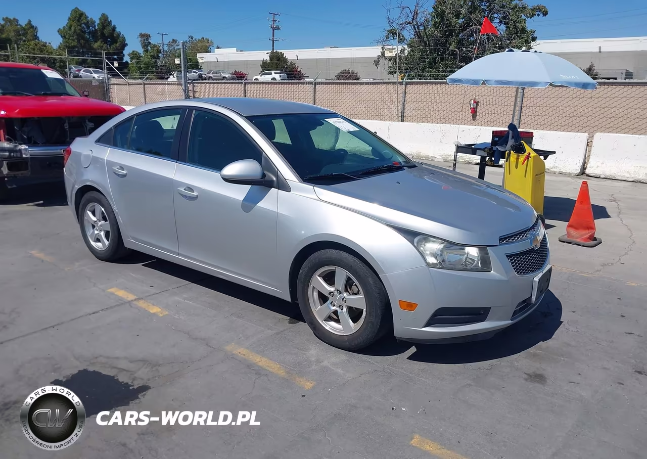 2013 Chevrolet Cruze 1Lt Auto – zdjęcie 1 z 11