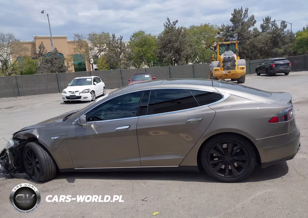 2015 Tesla Model S 70D-85D-P85D VIN:5YJSA1S2XFF089242 - 14