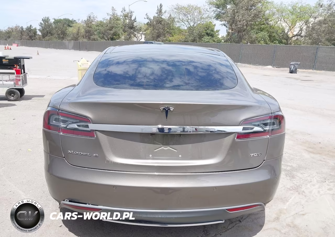 2015 Tesla Model S 70D-85D-P85D VIN:5YJSA1S2XFF089242 - 16