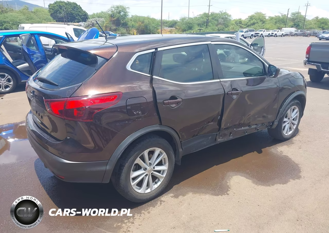 2017 Nissan Rogue Sport S VIN:JN1BJ1CP5HW006988 - 4