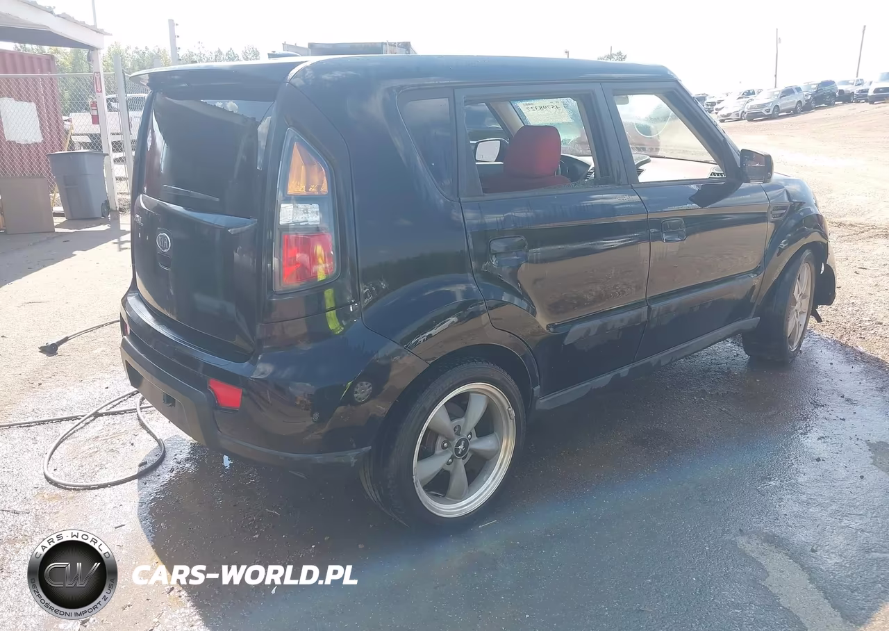 2010 Kia Soul Sport VIN:KNDJT2A26A7148475 - 4