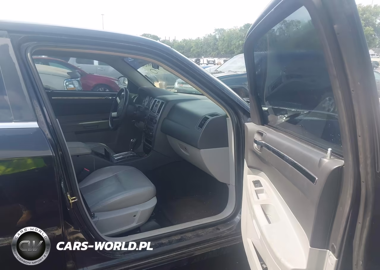 2006 Chrysler 300 Touring VIN:2C3KA53G36H463447 - 5