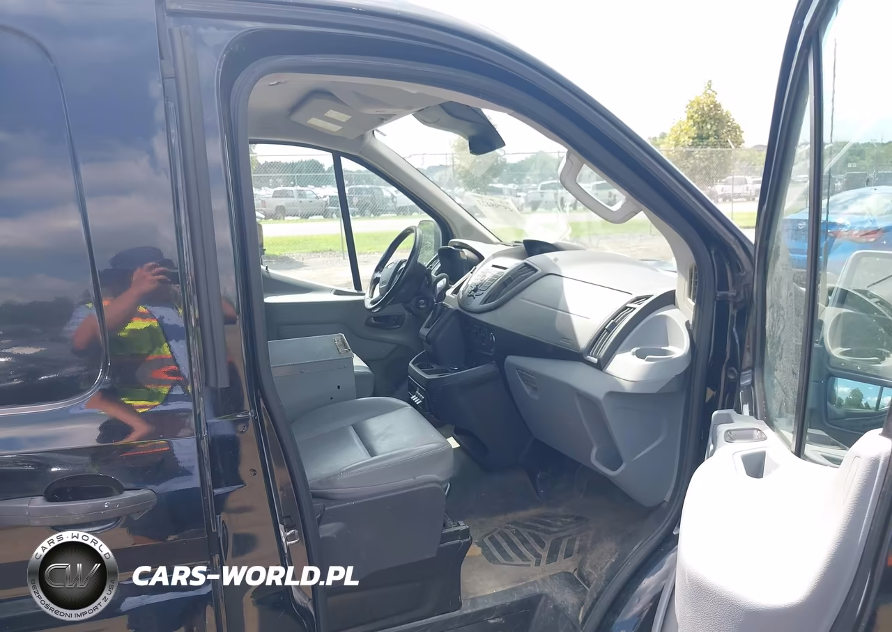 2017 Ford Transit-150 VIN:1FTYE1YM5HKA47994 - 5