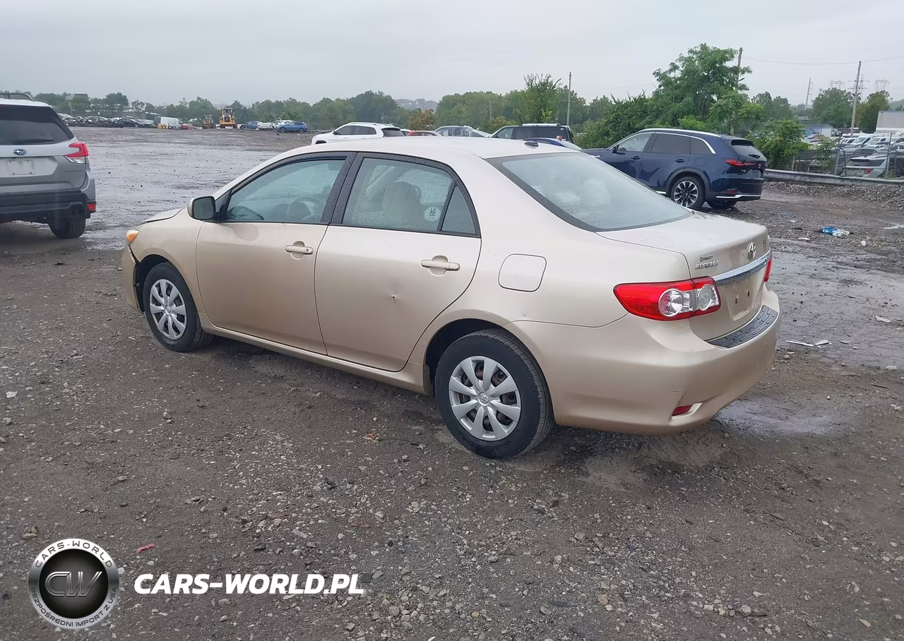2011 Toyota Corolla Le VIN:2T1BU4EE2BC661093 - 3