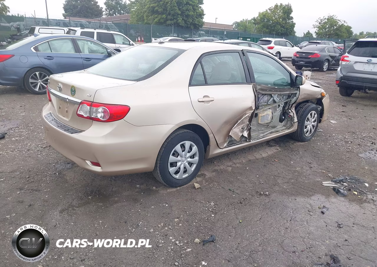 2011 Toyota Corolla Le VIN:2T1BU4EE2BC661093 - 4