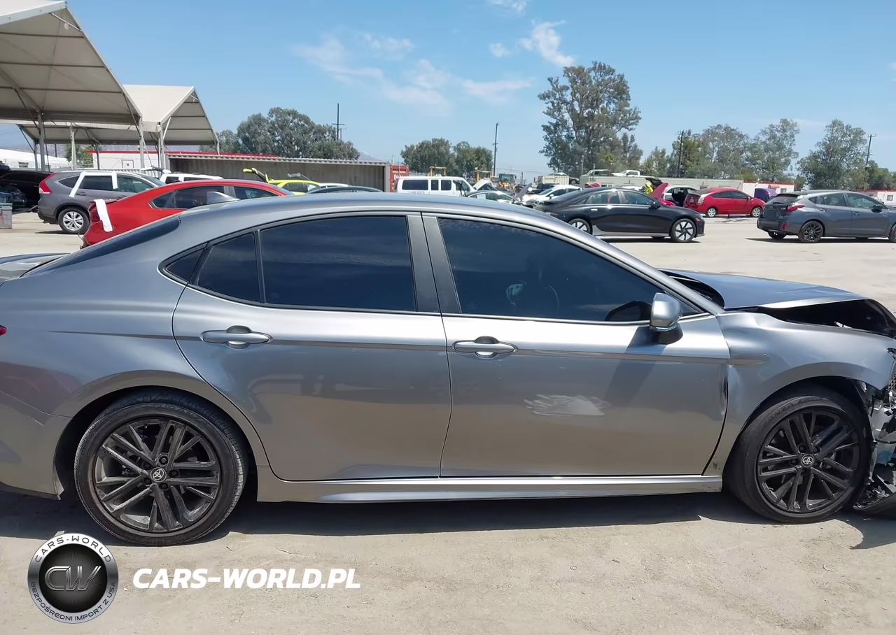 2025 Toyota Camry Se VIN:4T1DAACK0SU553904 - 13