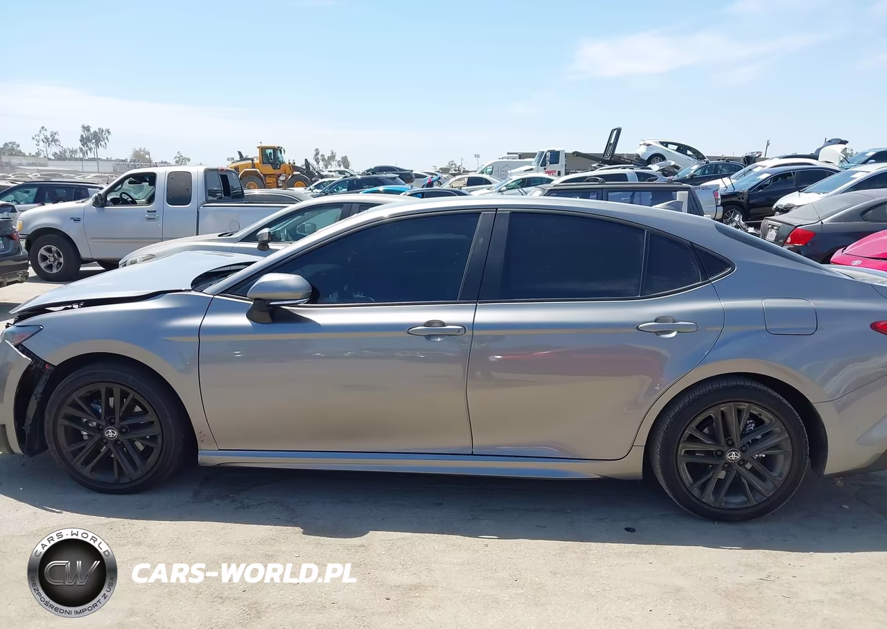 2025 Toyota Camry Se VIN:4T1DAACK0SU553904 - 14