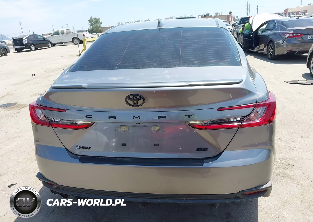 2025 Toyota Camry Se VIN:4T1DAACK0SU553904 - 16