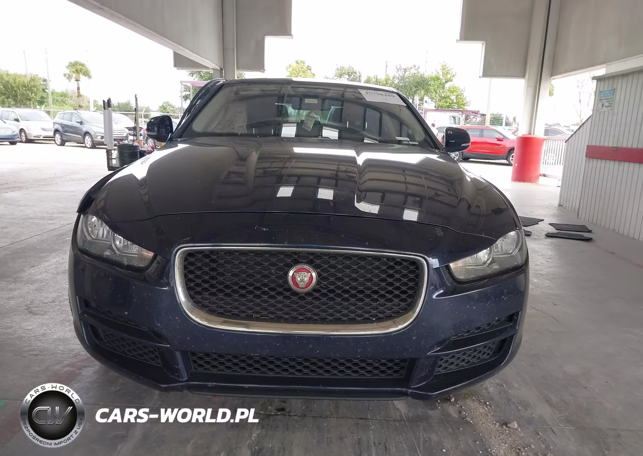 2018 Jaguar Xe 25T VIN:SAJAR4FX1JCP34833 - 12