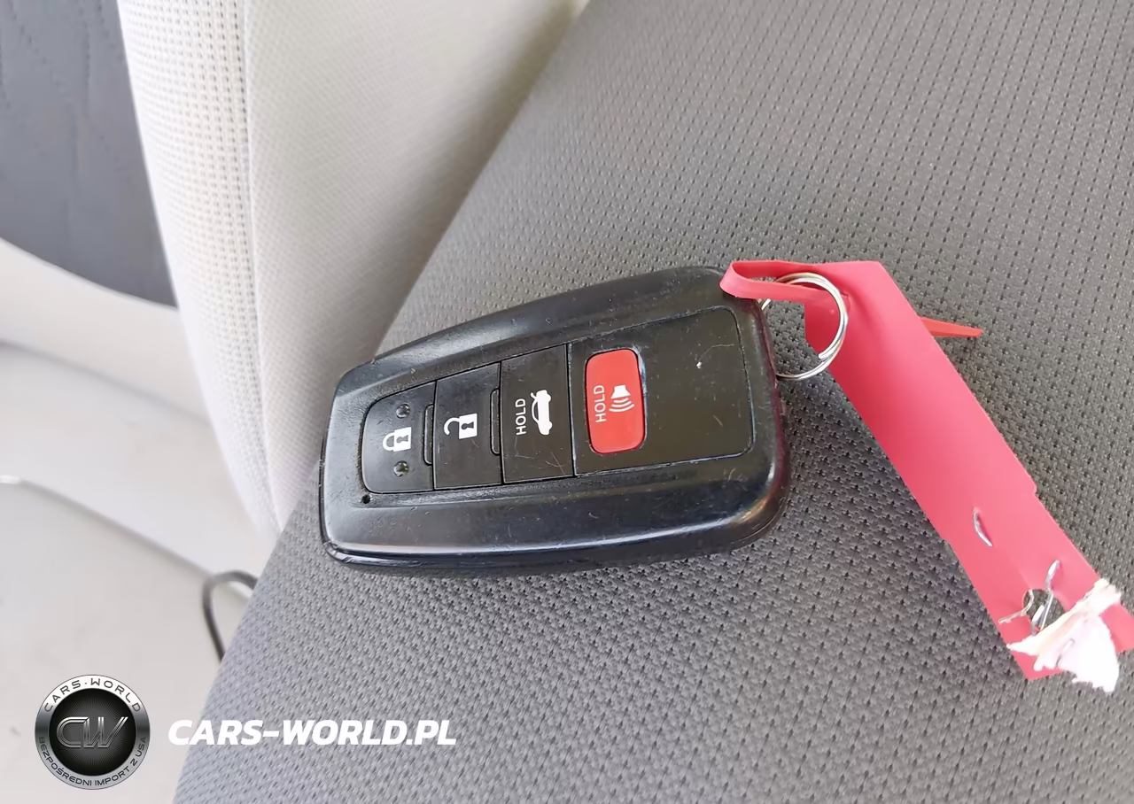2021 Toyota Corolla Le VIN:JTDVPMAE8MJ133348 - 11