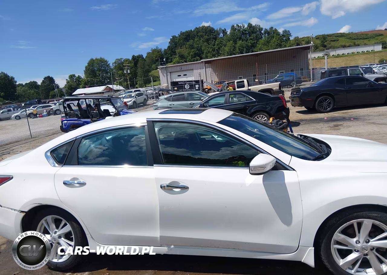 2015 Nissan Altima 2.5 Sv VIN:1N4AL3AP4FC462163 - 14