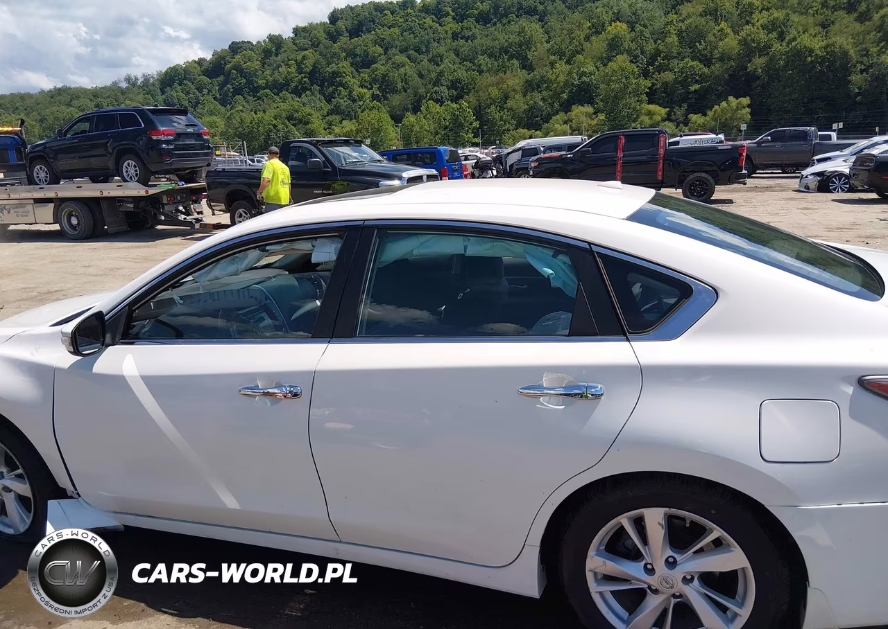 2015 Nissan Altima 2.5 Sv VIN:1N4AL3AP4FC462163 - 15