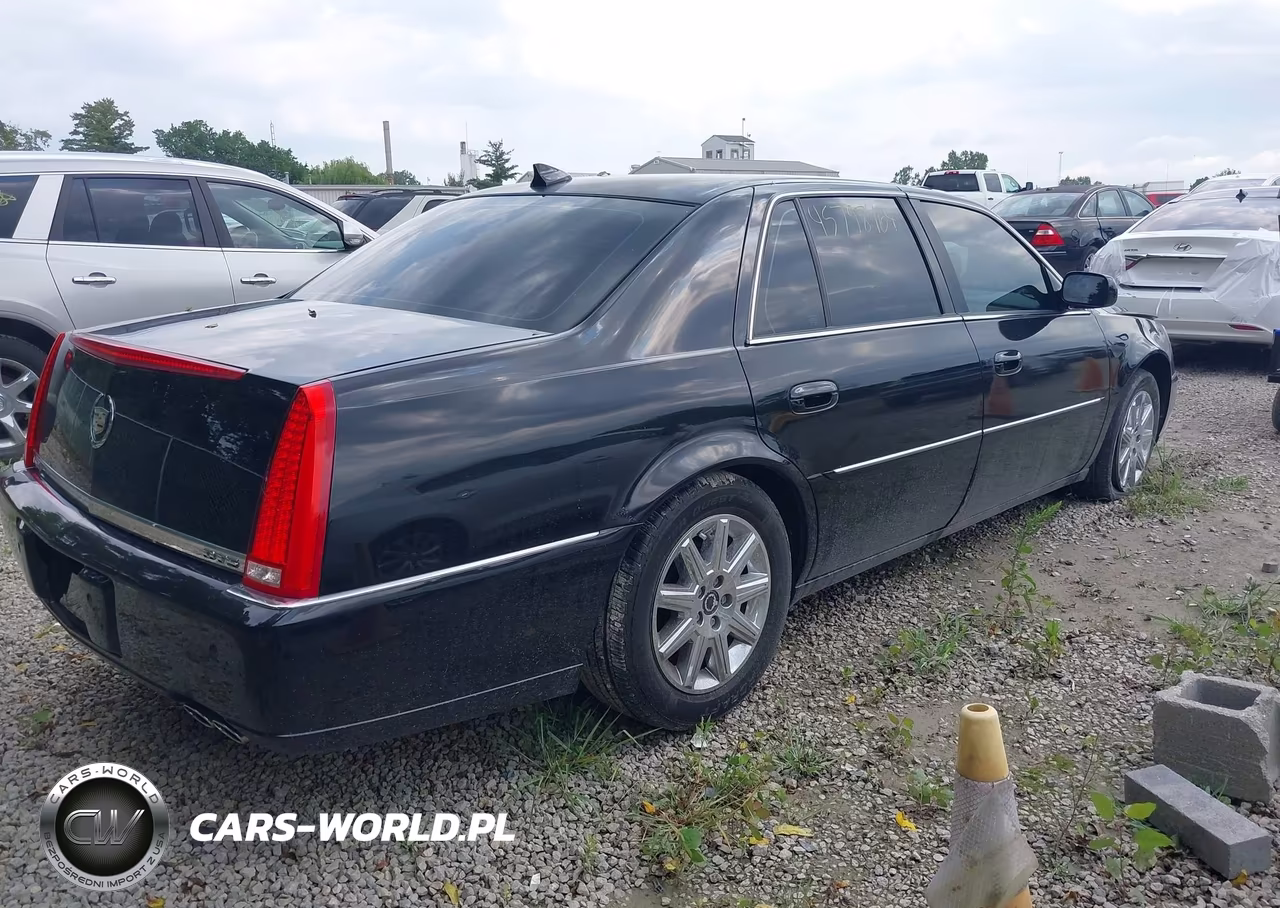 2011 Cadillac Dts Premium Collection VIN:1G6KH5E63BU127948 - 4