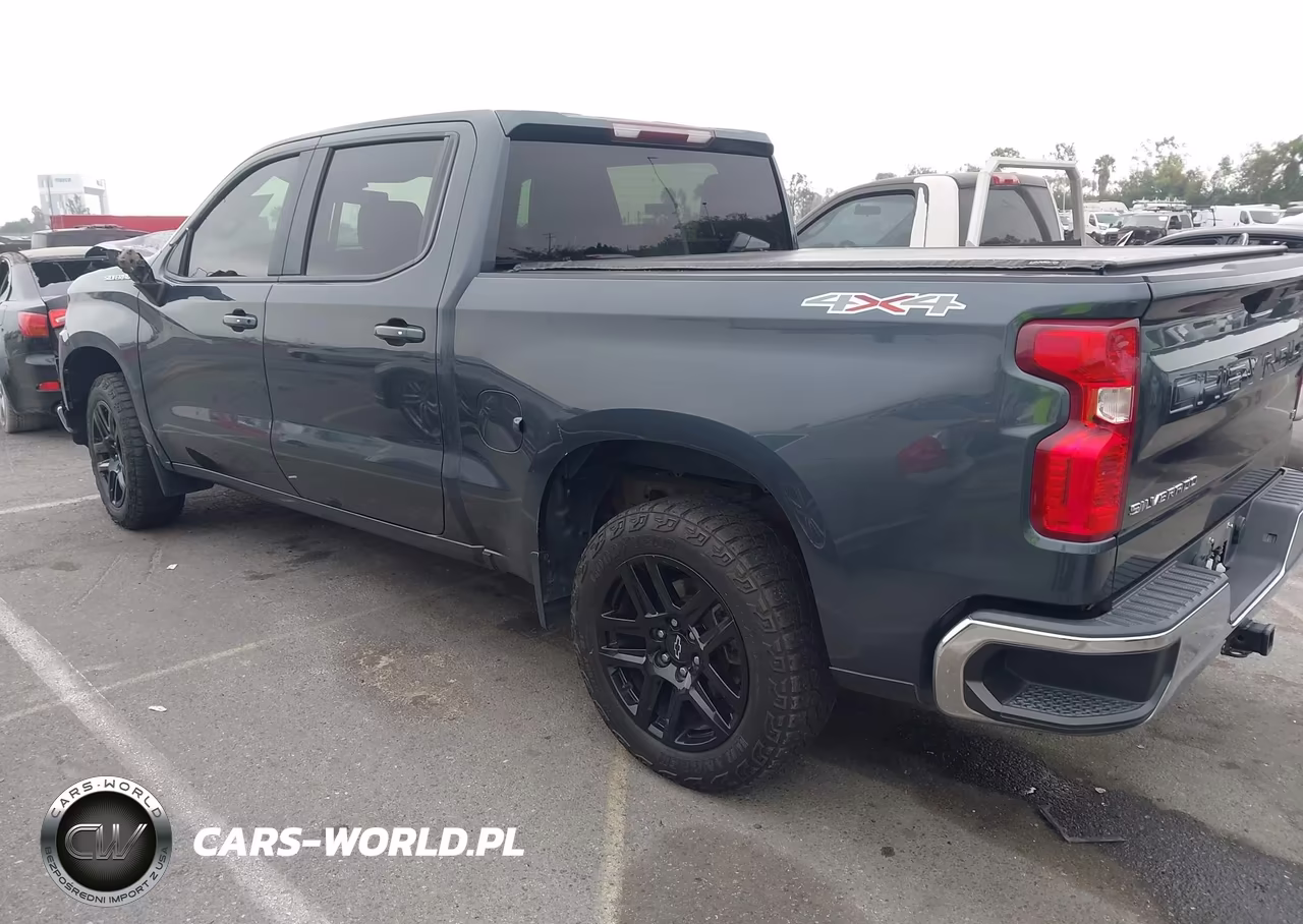 2019 Chevrolet Silverado 1500 Lt VIN:1GCUYDED5KZ165764 - 3