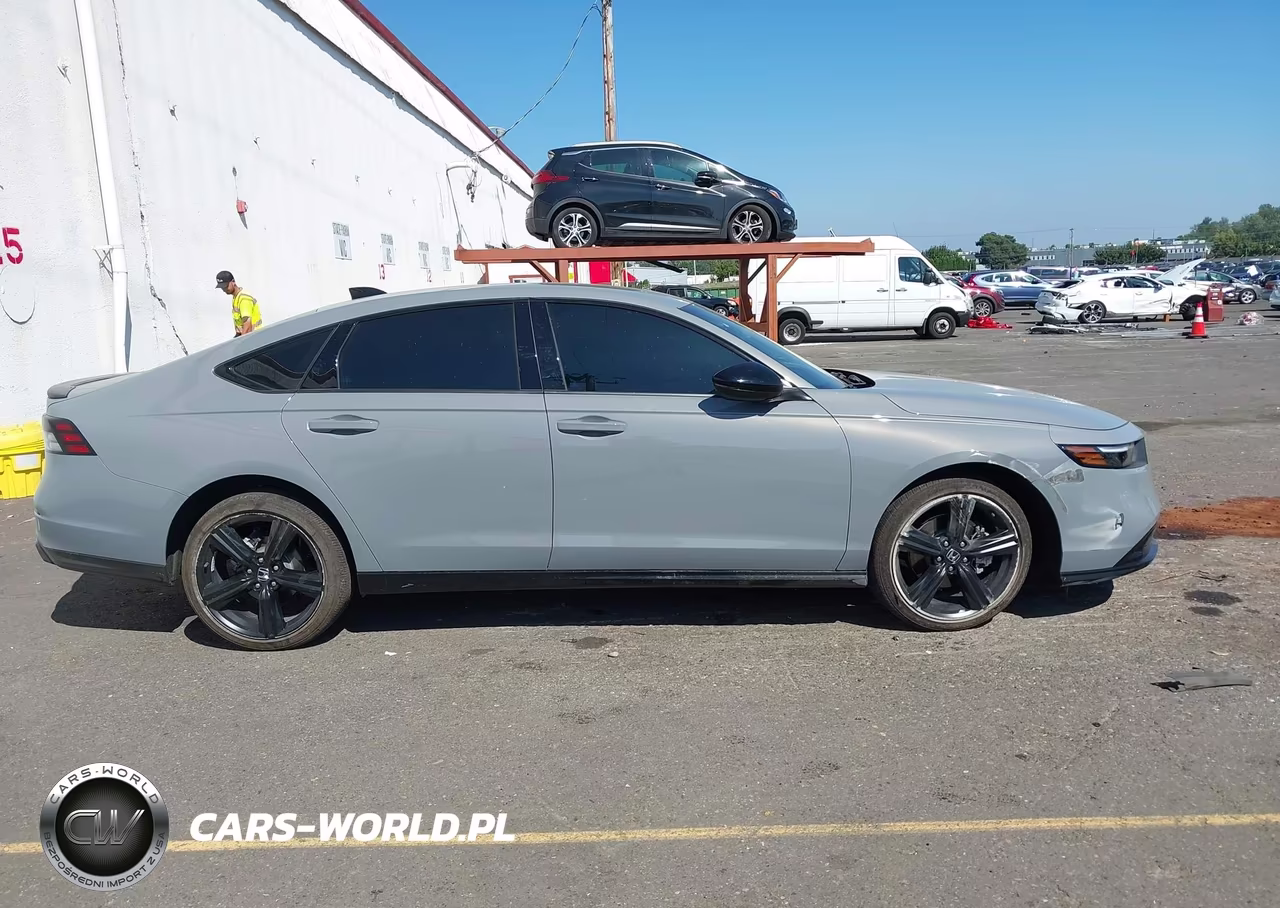 2025 Honda Accord Hybrid Sport-L VIN:1HGCY2F78SA087652 - 13