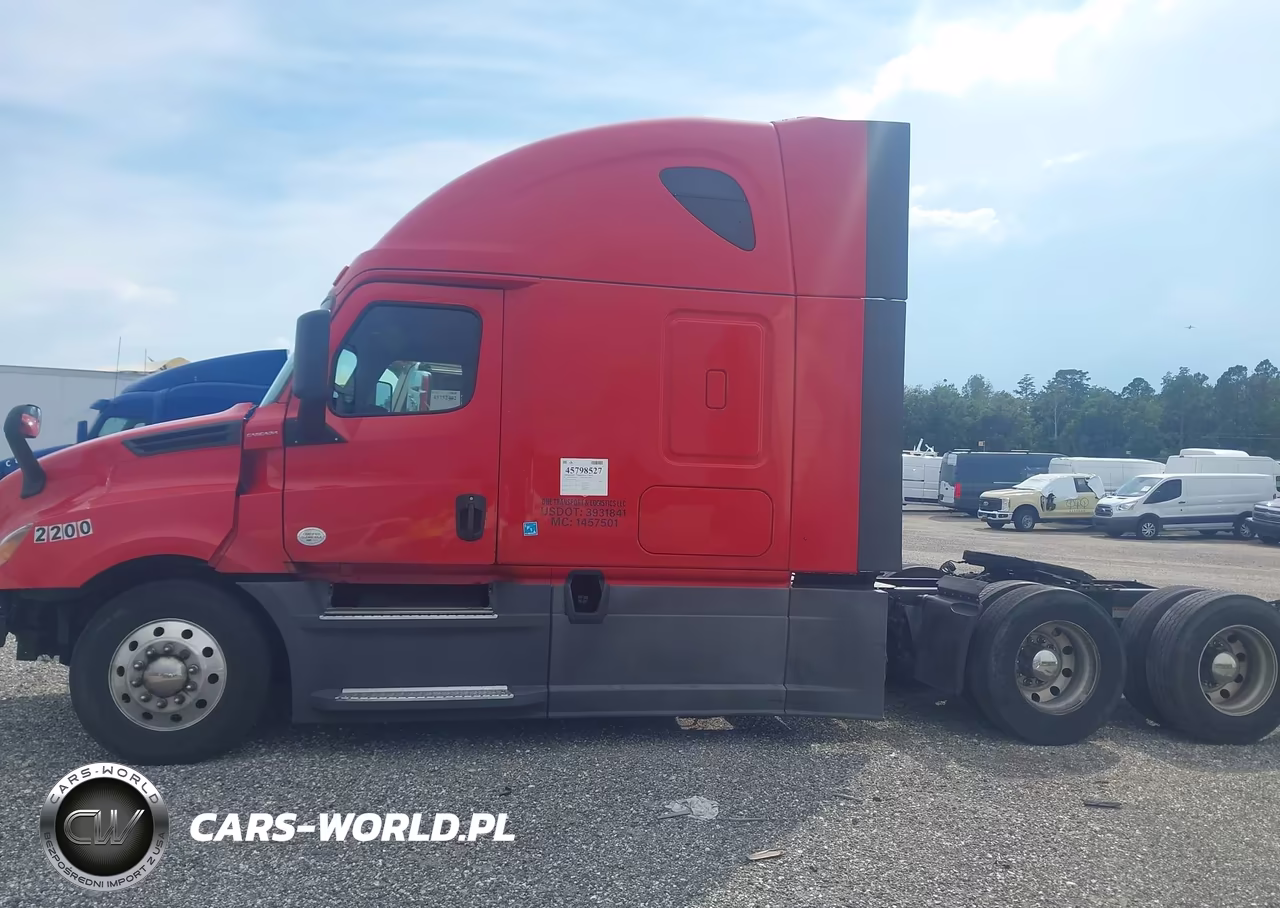 2019 Freightliner New Cascadia 126 VIN:1FUJHHDR3KLKE3960 - 17