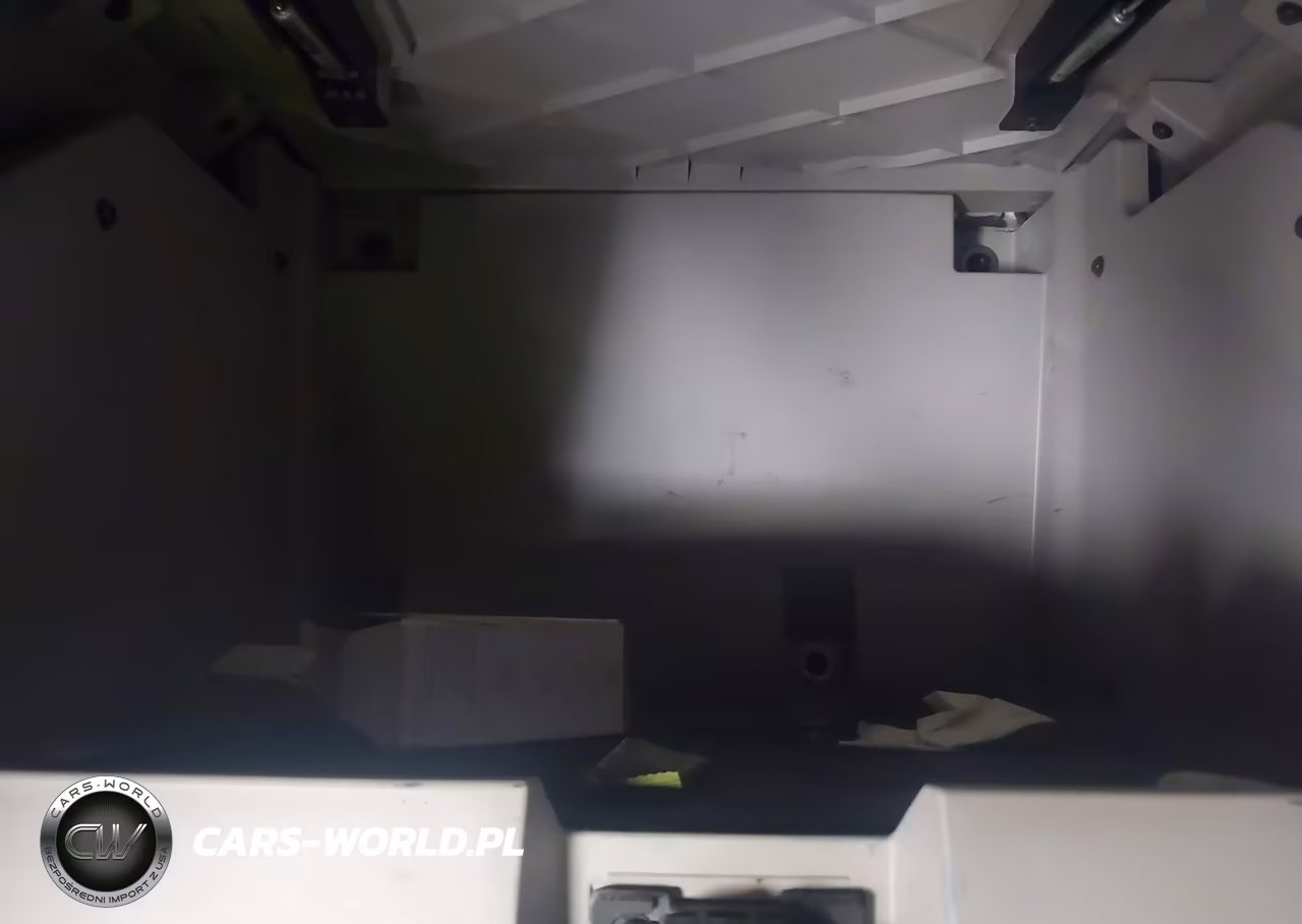 2019 Freightliner New Cascadia 126 VIN:1FUJHHDR3KLKE3960 - 19