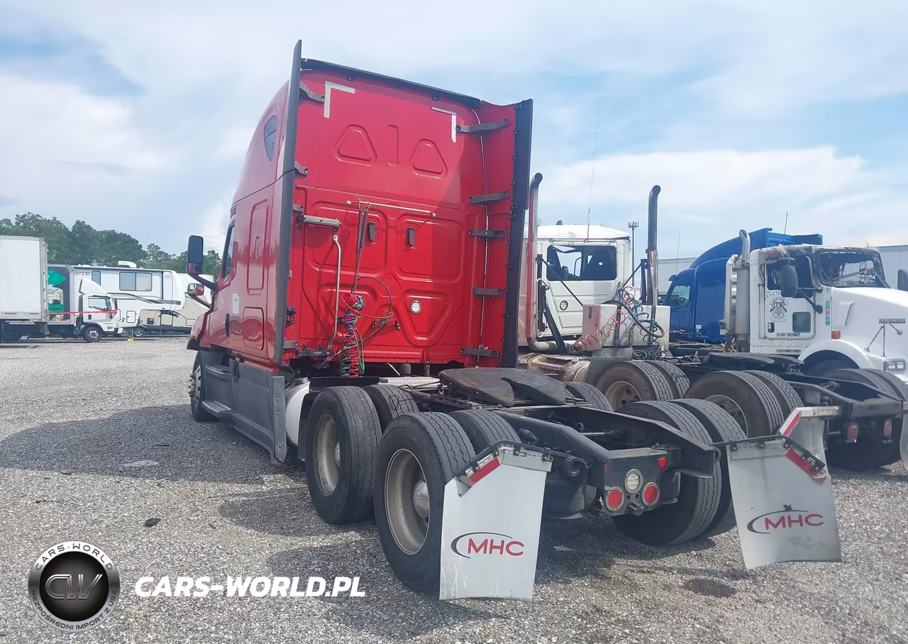 2019 Freightliner New Cascadia 126 VIN:1FUJHHDR3KLKE3960 - 3