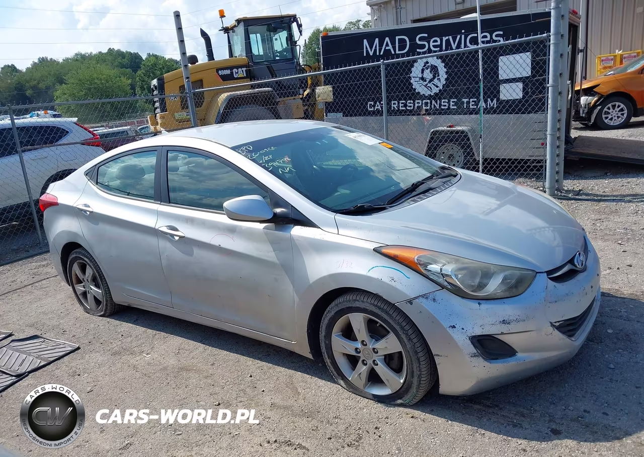 2013 Hyundai Elantra Gls VIN:5NPDH4AE0DH394748 - 13