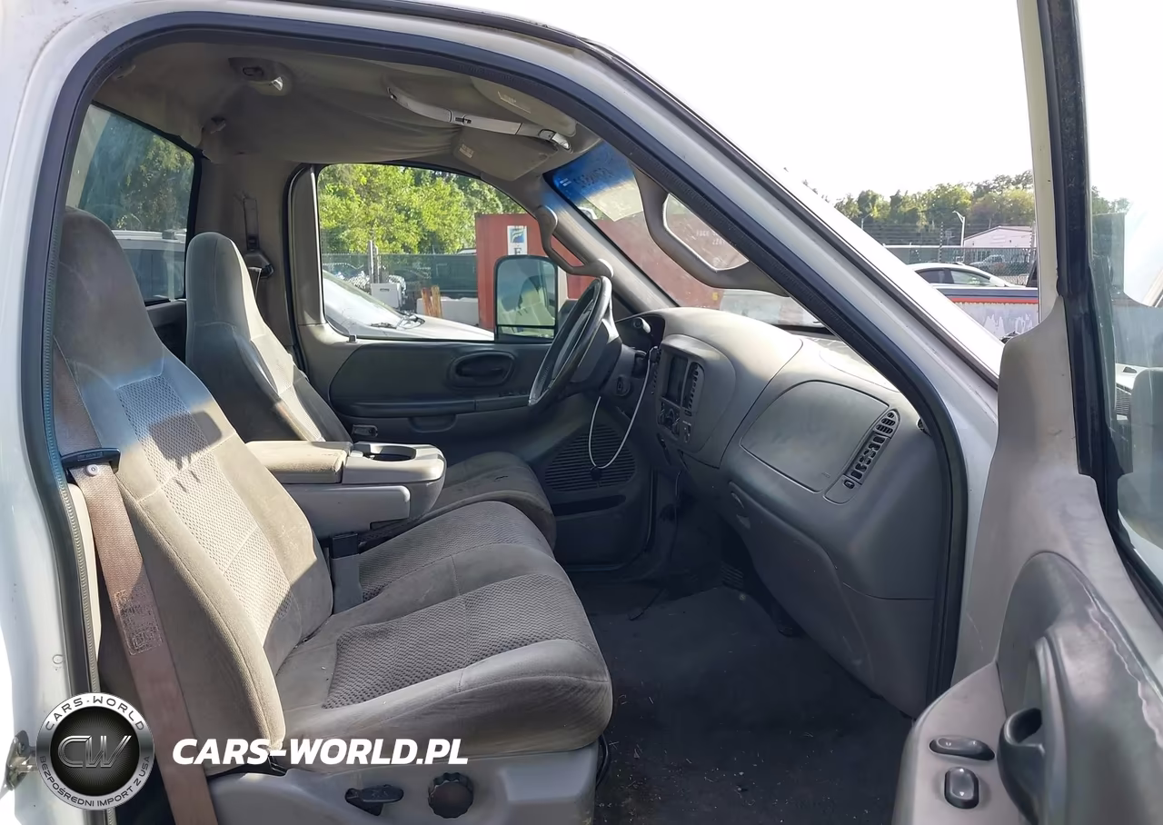 2002 Ford F-150 Xl-Xlt VIN:1FTRF17W82NA31086 - 8