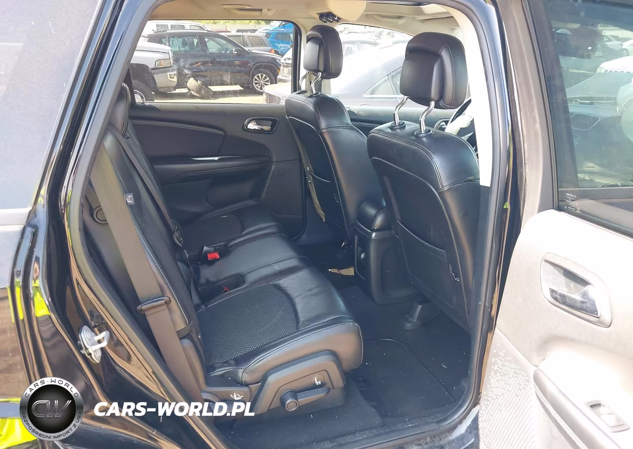 2020 Dodge Journey Crossroad VIN:3C4PDCGB7LT265887 - 8
