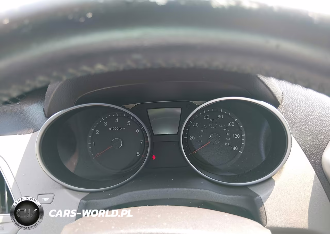 2012 Hyundai Tucson Limited VIN:KM8JU3AC1CU362351 - 7