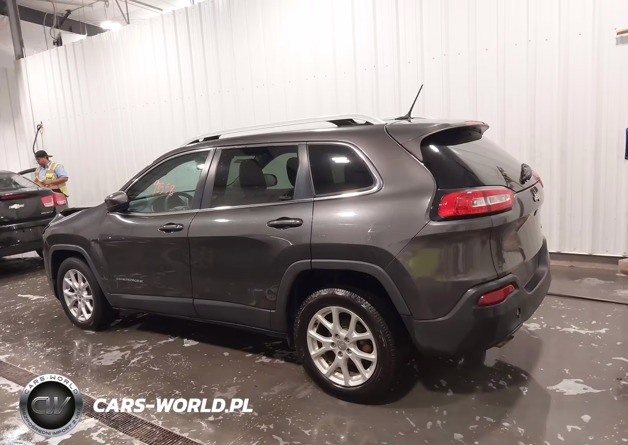 2016 Jeep Cherokee Latitude VIN:1C4PJLCB6GW347429 - 14