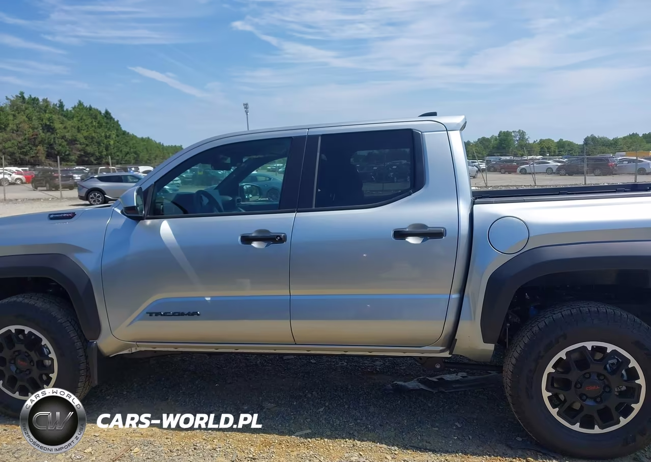 2026 Toyota Tacoma Hybrid Trd Off Road VIN:3TYLC5LN3TT060921 - 14