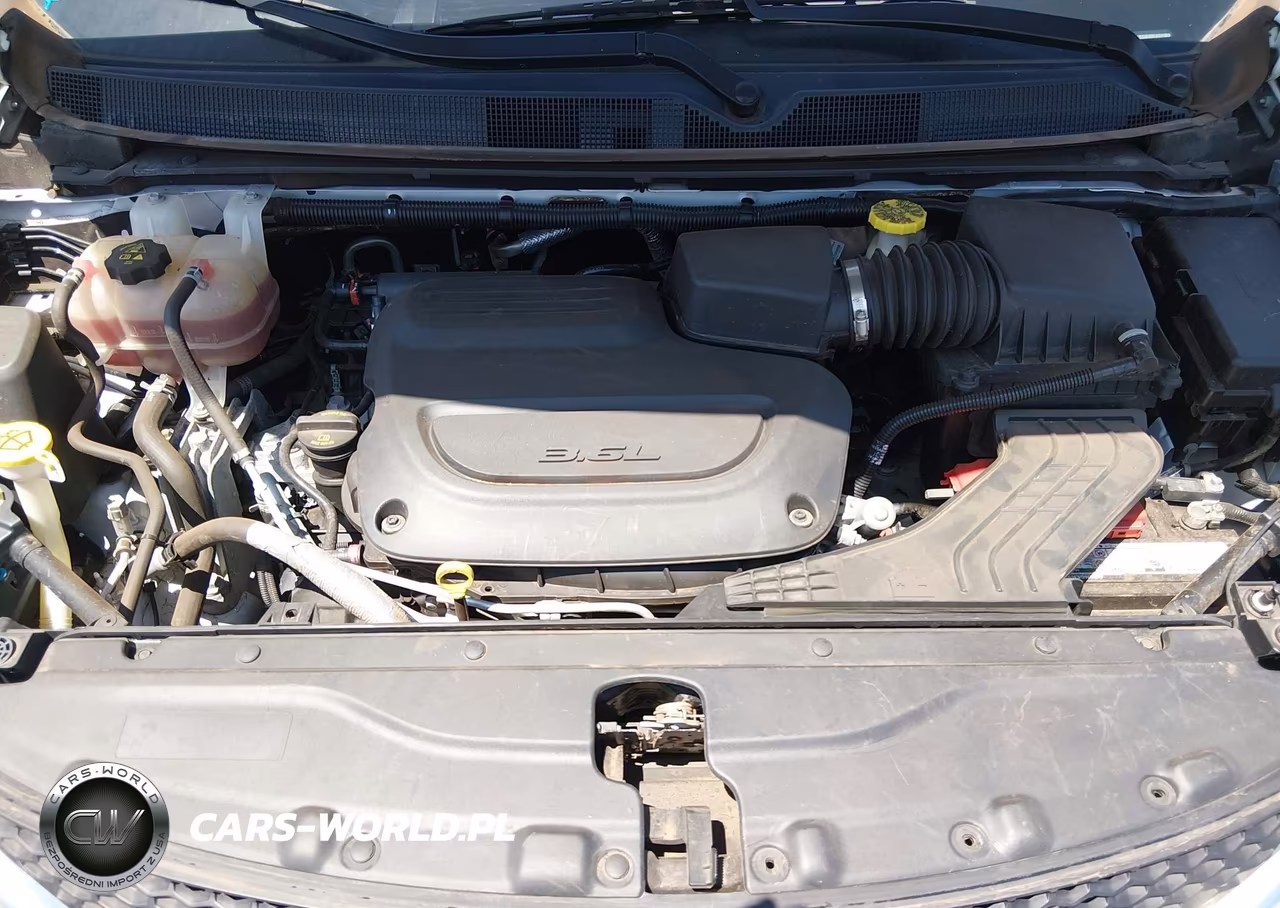 2019 Chrysler Pacifica Touring L VIN:2C4RC1BG9KR548263 - 10