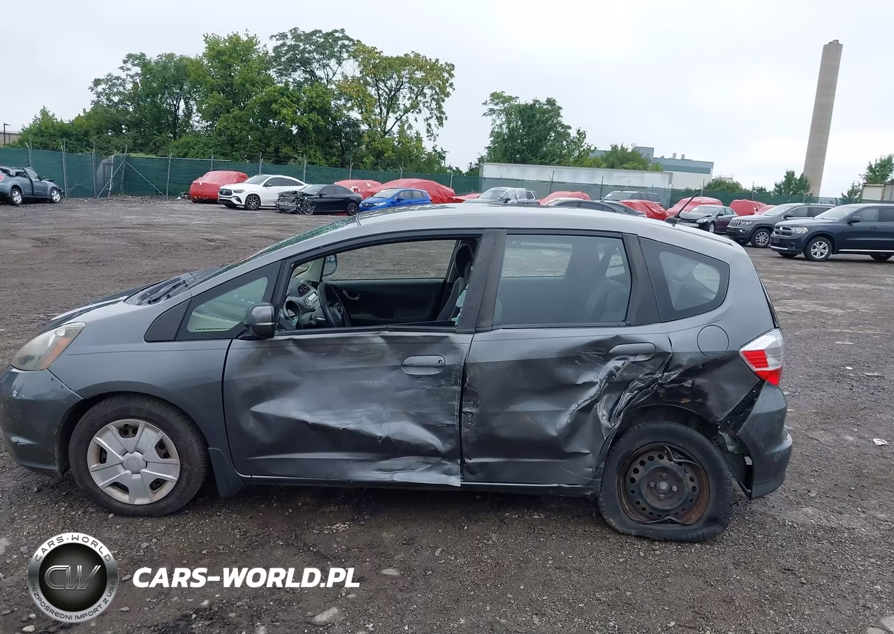 2013 Honda Fit VIN:JHMGE8H35DC012015 - 6
