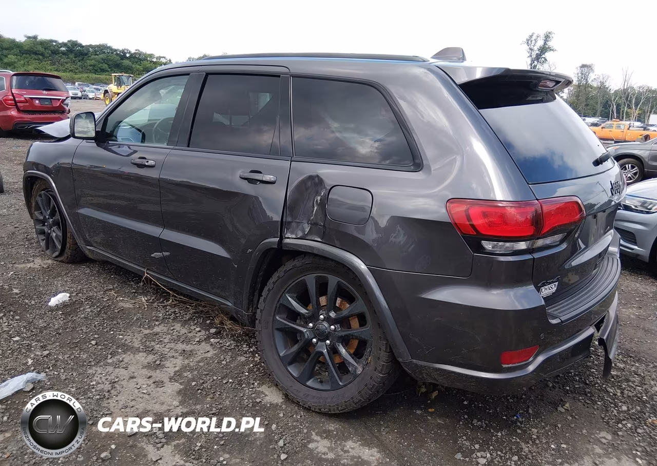2021 Jeep Grand Cherokee Laredo X 4X4 VIN:1C4RJFAG2MC530543 - 3