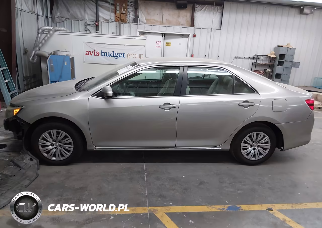 2014 Toyota Camry Le VIN:4T4BF1FK9ER393553 - 15