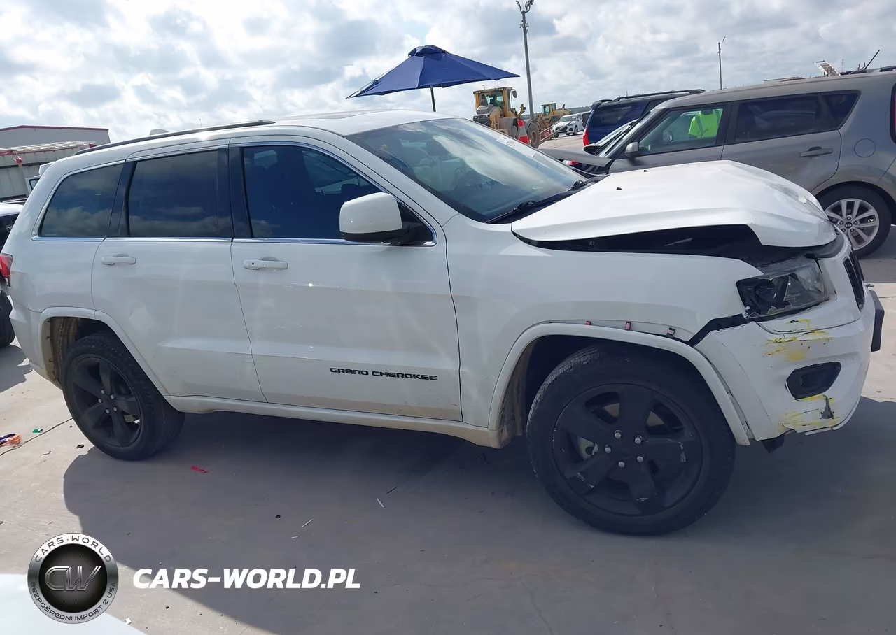 2015 Jeep Grand Cherokee Altitude VIN:1C4RJFAG1FC228499 - 14