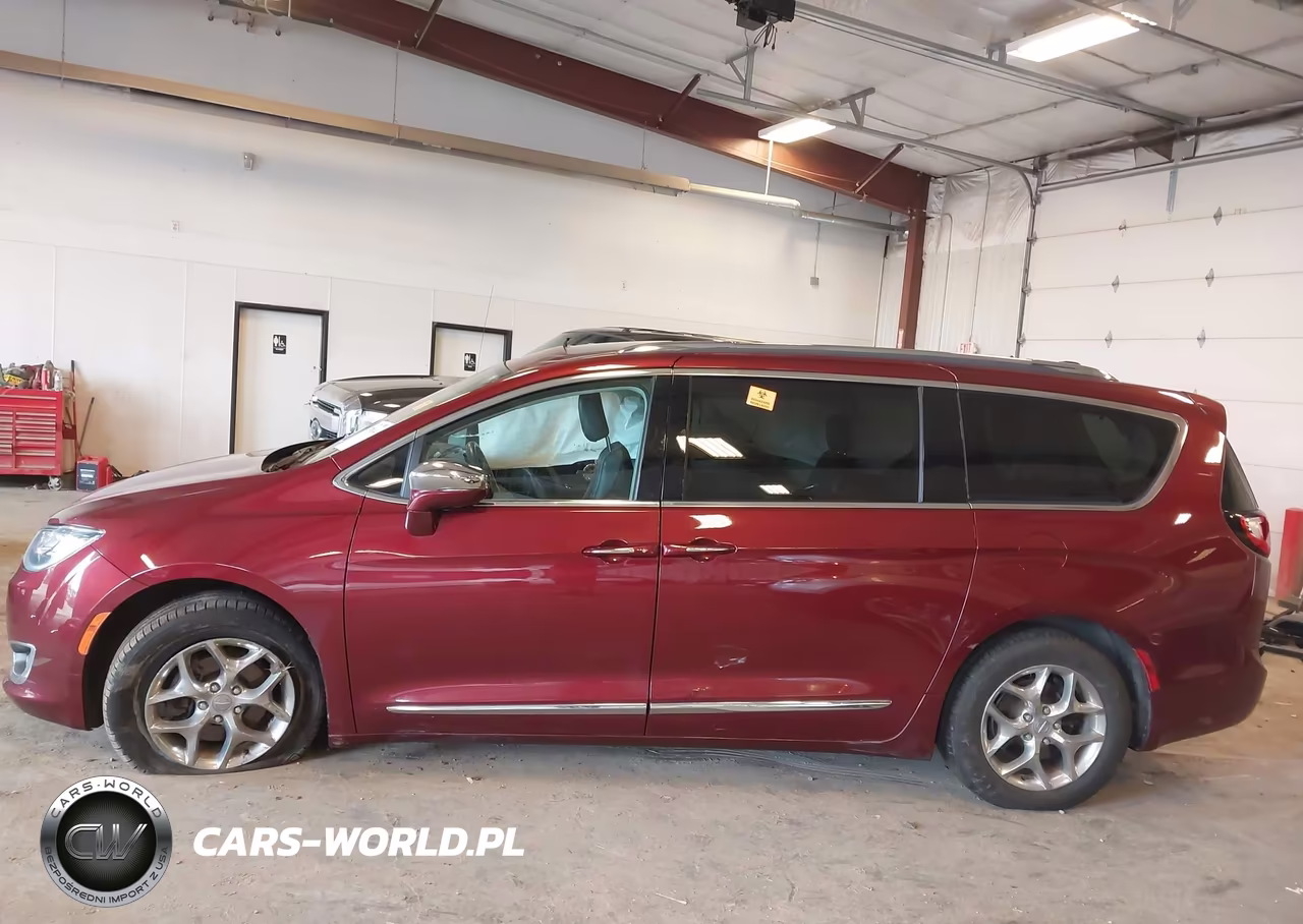2017 Chrysler Pacifica Limited VIN:2C4RC1GG9HR785966 - 14