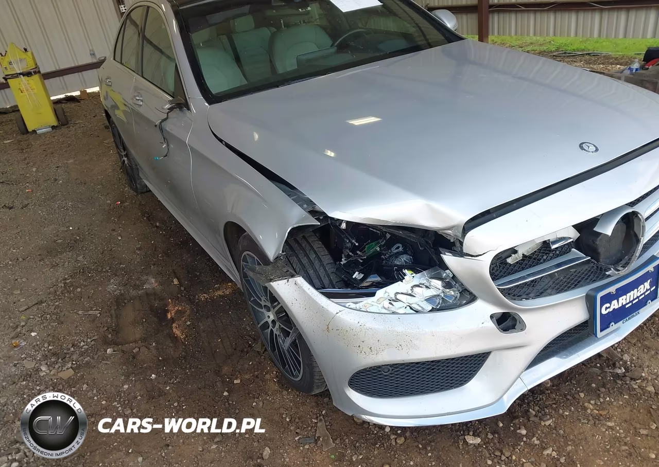 2015 Mercedes-Benz C 300 Sport 4Matic VIN:55SWF4KB6FU063174 - 6