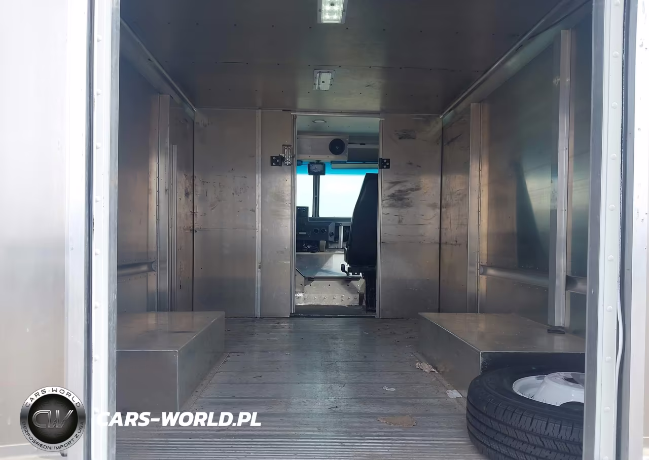 2018 Ford E-350 Stripped VIN:1FC3E3K62JDC36757 - 12
