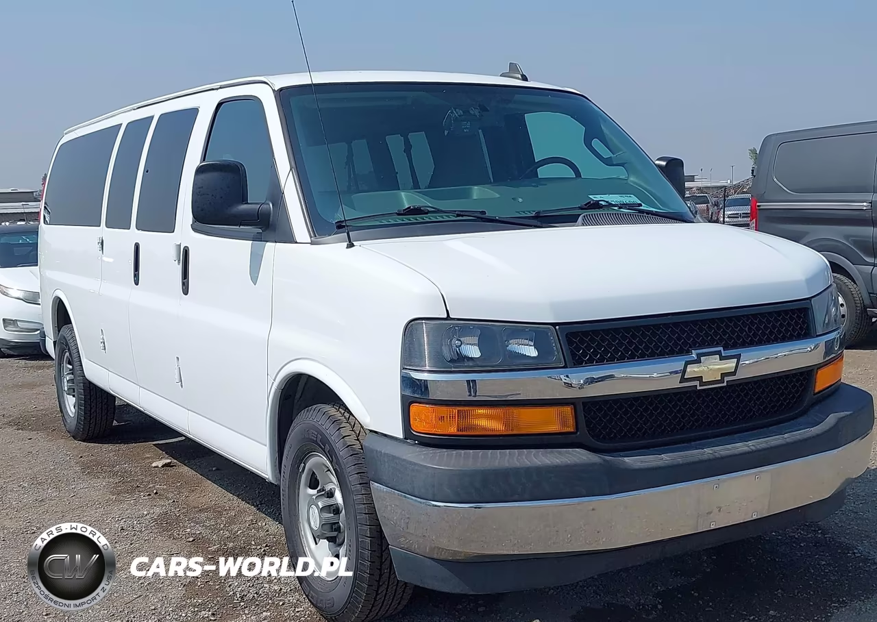 2017 Chevrolet Express 3500 Lt