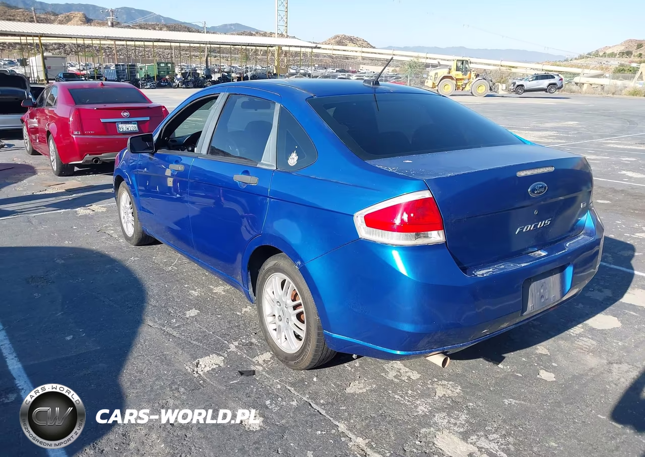 2010 Ford Focus Se VIN:1FAHP3FN0AW121859 - 3