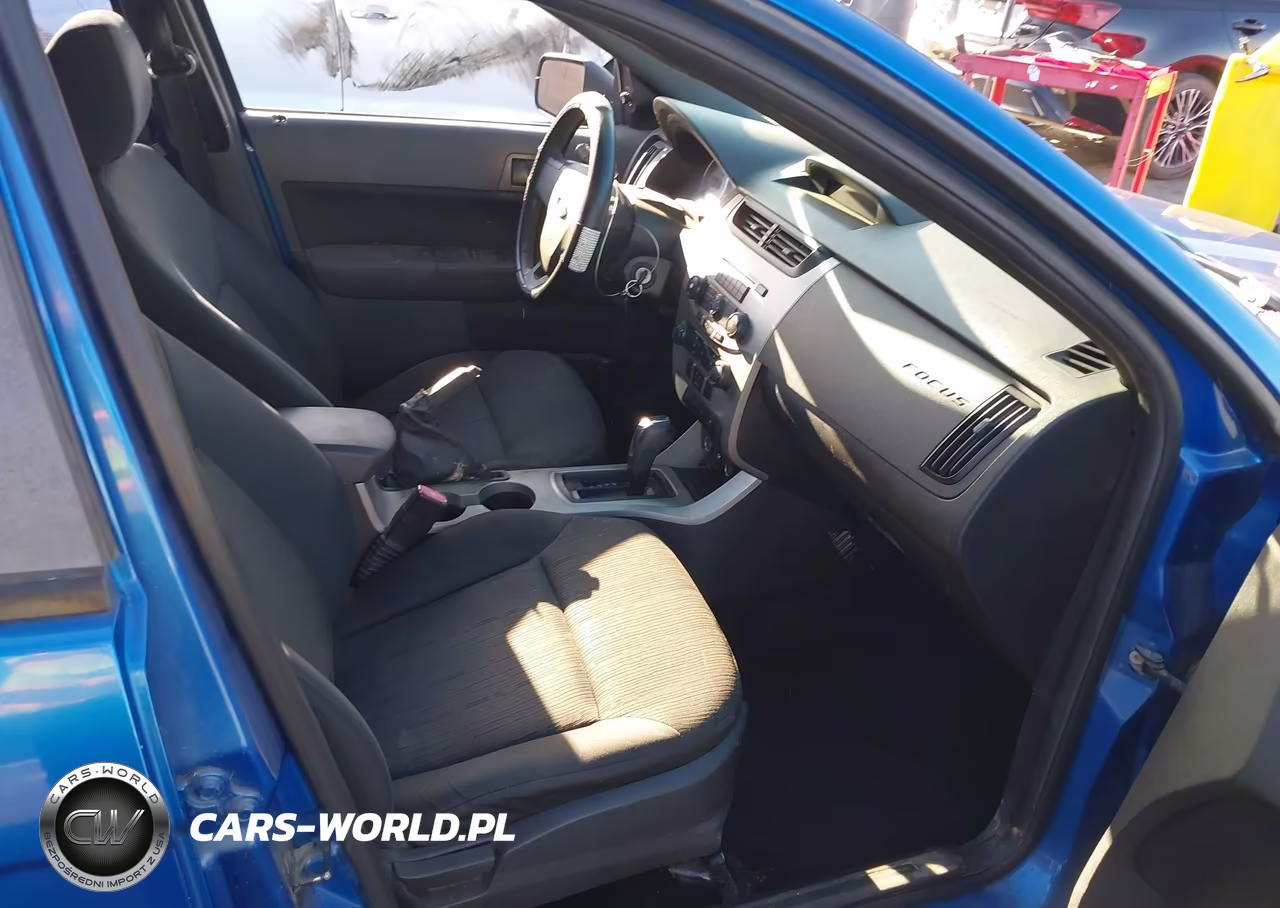 2010 Ford Focus Se VIN:1FAHP3FN0AW121859 - 5