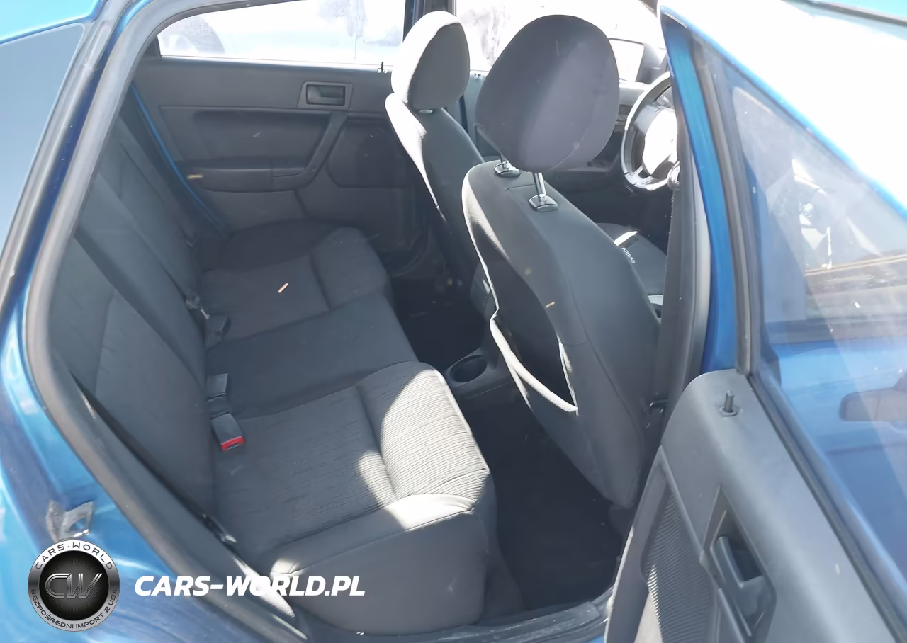 2010 Ford Focus Se VIN:1FAHP3FN0AW121859 - 8
