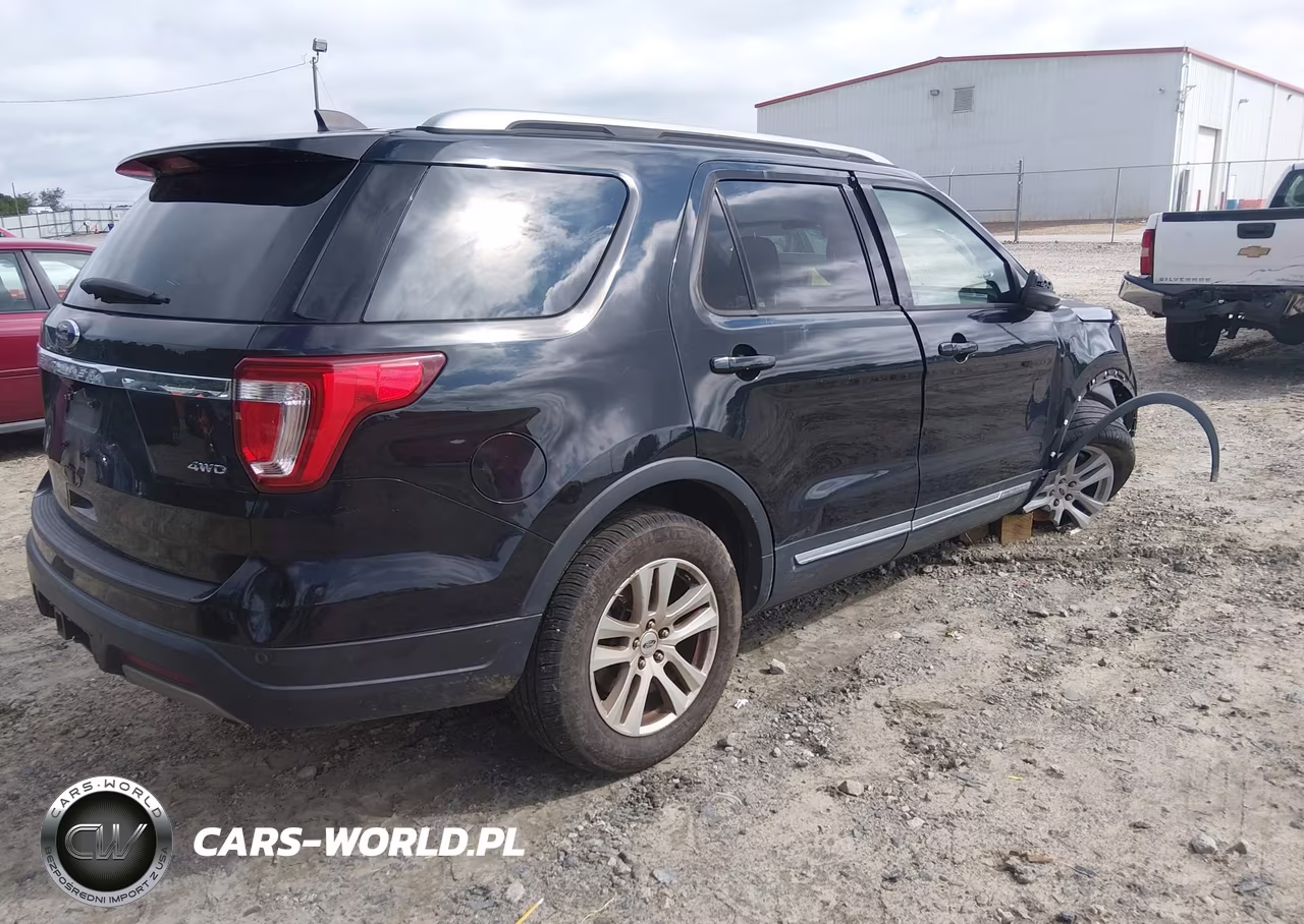 2019 Ford Explorer Xlt VIN:1FM5K8D82KGA06337 - 4