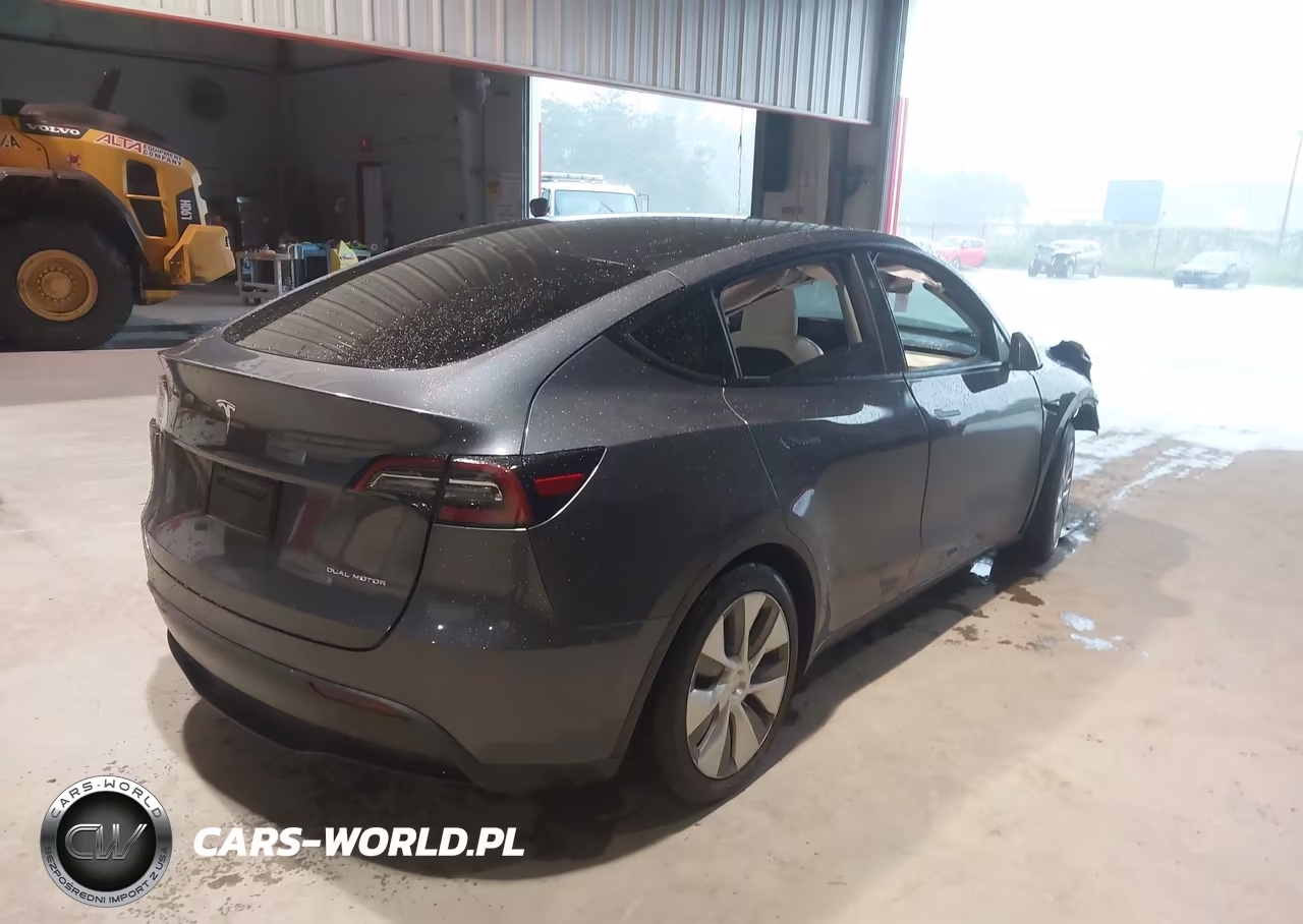 2023 Tesla Model Y Awd-Long Range Dual Motor All-Wheel Drive VIN:7SAYGDEE6PF854497 - 4