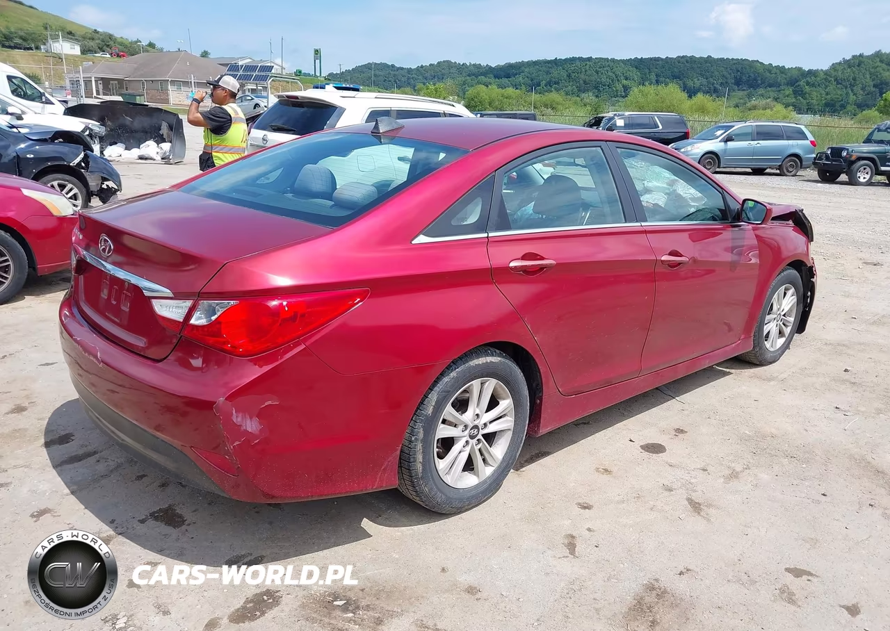 2014 Hyundai Sonata Gls VIN:5NPEB4AC4EH861093 - 4