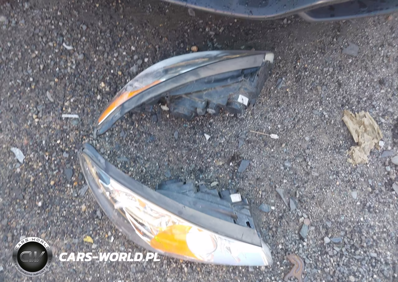 2010 Hyundai Elantra Gls VIN:KMHDU4AD2AU828765 - 12