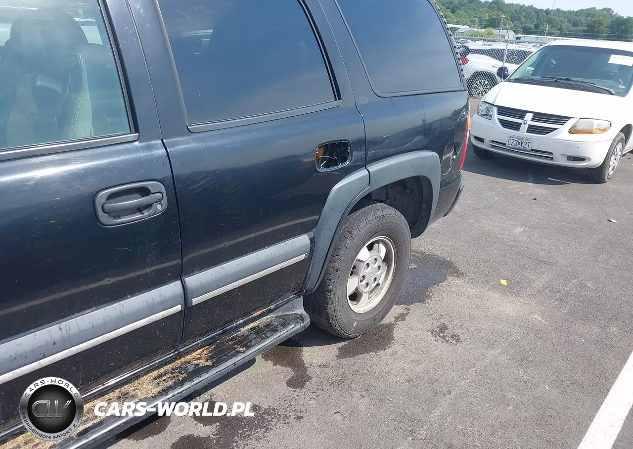 2002 Chevrolet Tahoe Ls VIN:1GNEK13Z02R315807 - 11